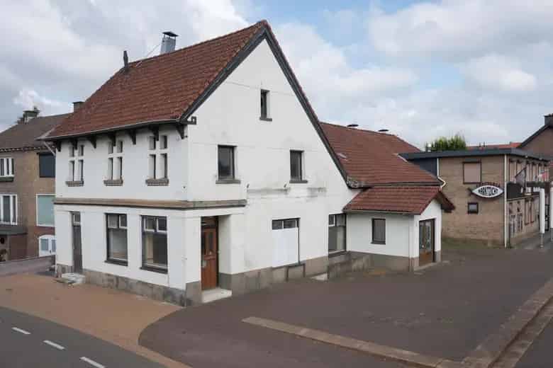 540m2 Winkelruimte te Koop Born Rijksmonument