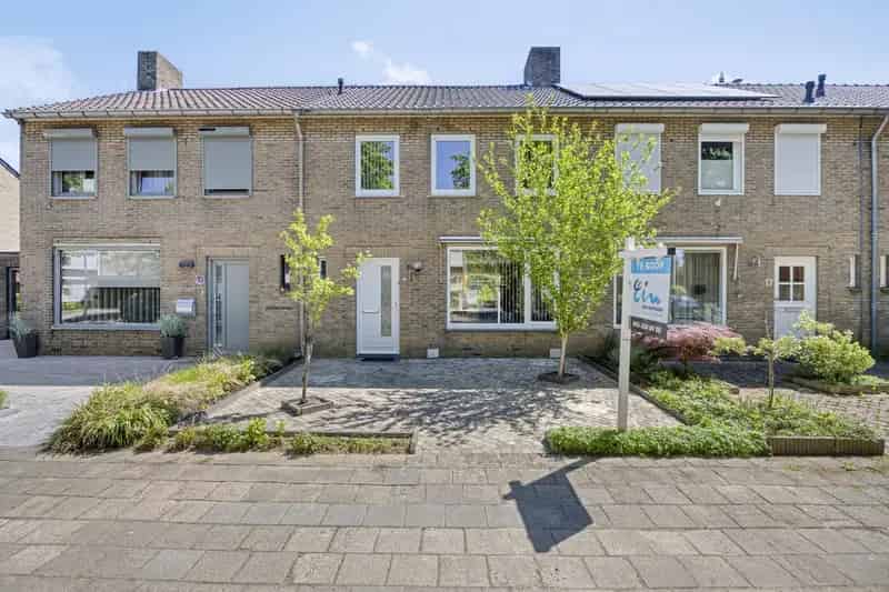 Huis Te Koop , 15, Désiré Leesensstraat, Maastricht, Limburg