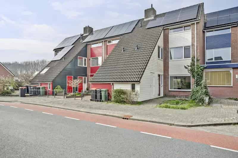 Ruime Tussenwoning 4 Slaapkamers Hoorn Energielabel A