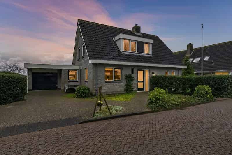 Vrijstaande woning Monnickendam 3 slaapkamers garage aan het water