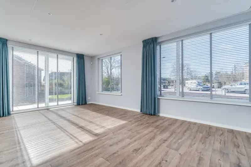 Luxe Villa 4 slaapkamers Kantoor Aan Huis Grote Garage Westtuin