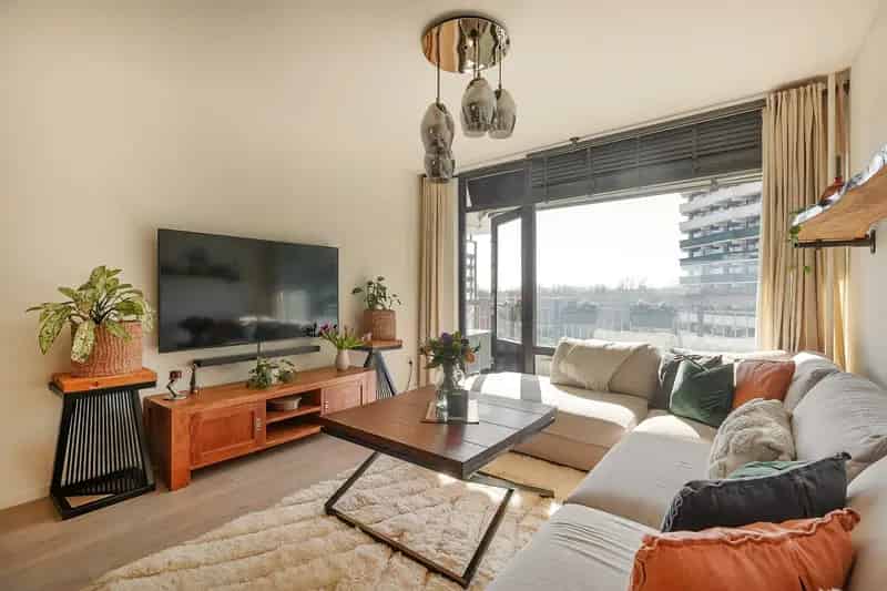 Amsterdam Noord 3-kamerappartement 82m2 gerenoveerd Balkon Parkeerplaats