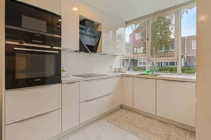 Gerenoveerde Hoekwoning Zaandam 3 Slaapkamers Instapklaar