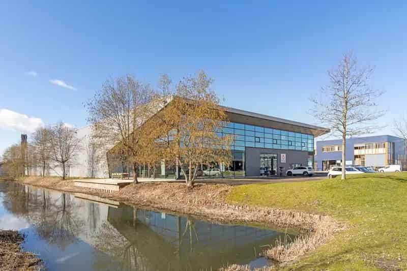 Bedrijfshal te Huur Maasdijk 2838m2 Kantoor Showroom