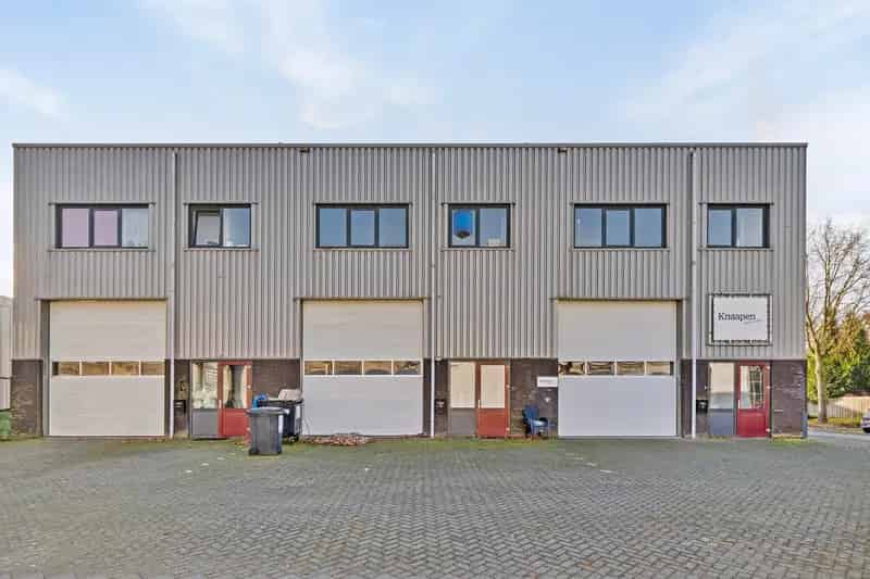 Bedrijfshal te huur Gemert 75m² Kantoor 73m²