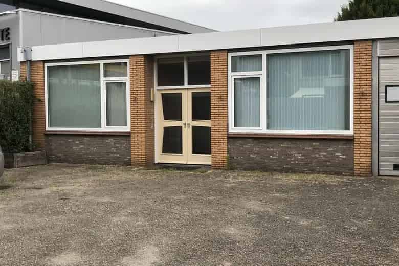 75m2 Kantoorruimte te Huur Oss