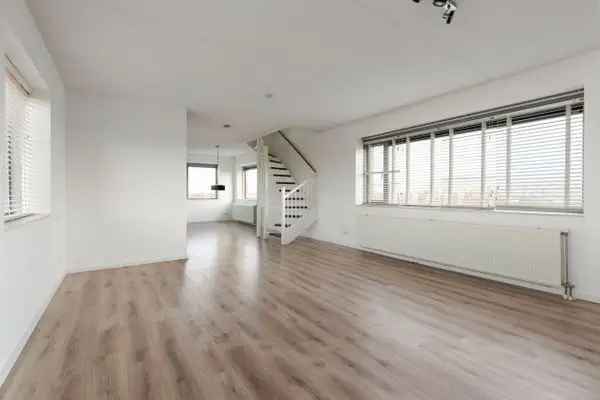 Appartement Te Huur in Almere, Flevoland