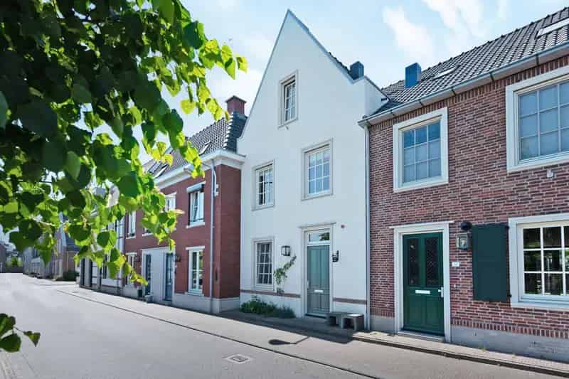 Huis te koop Amersfoort Waterdorp 5 slaapkamers 17 zonnepanelen