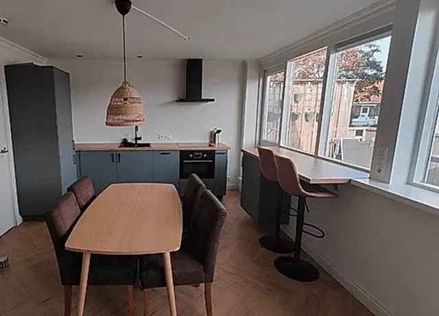 Ruime bovenwoning 6 kamers Eindhoven 1933