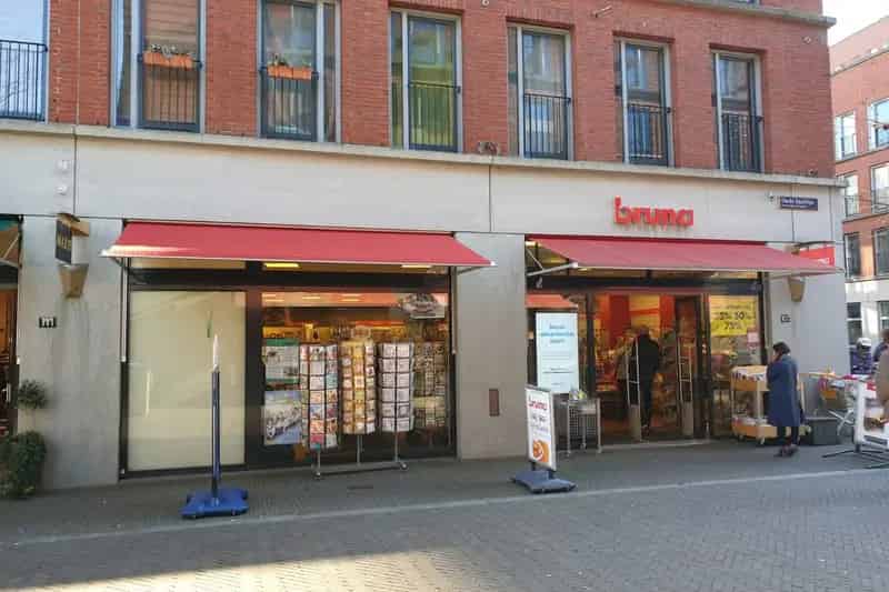 Winkel te Huur Ypenburg 247m² Hoeklocatie