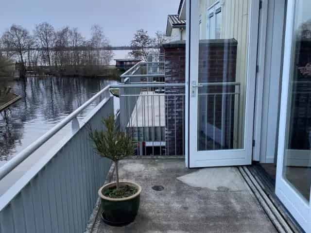 Appartement Vinkeveense Plassen gerenoveerd direct aan het water