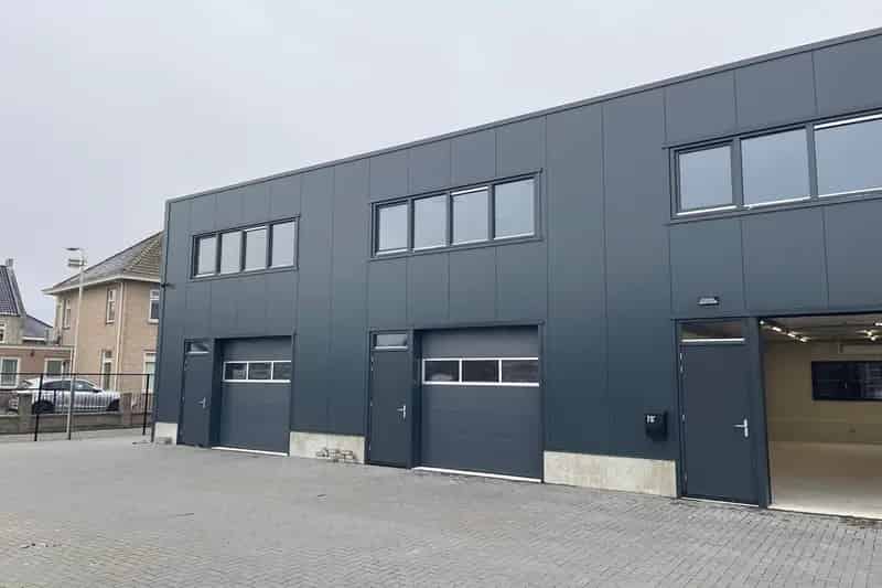 Bedrijfshal te huur Roosendaal 150m² Vijfhuizenberg