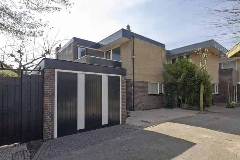 Ruime Hoekwoning Hilversum 4 slaapkamers Grote Tuin Nabij Mediapark
