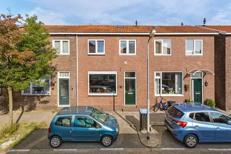 Huis te koop: Ruime 3 slaapkamer woning Oud-Koog