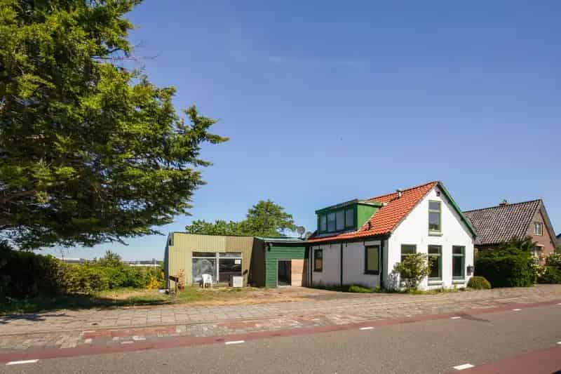Vrijstaande woning te koop Ringvaart 780m2 perceel renovatieproject