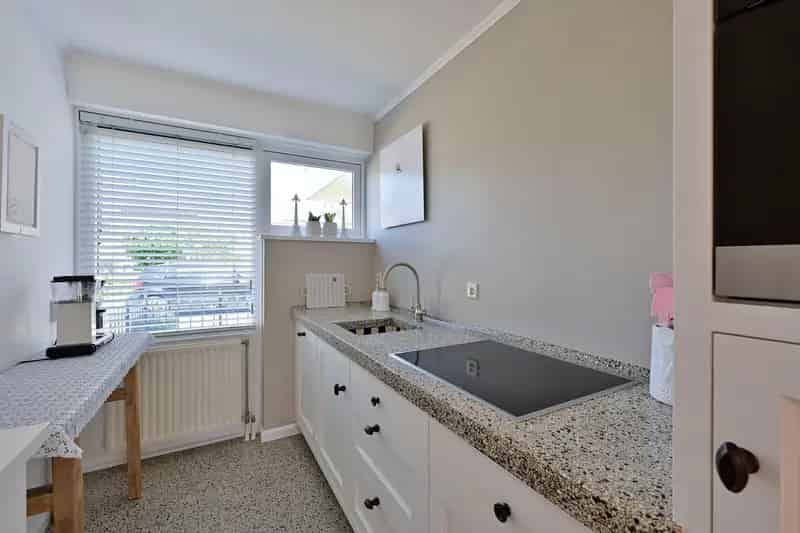 Huis te koop Vinkeveen Bloemhaven: Instapklare woning aan het water