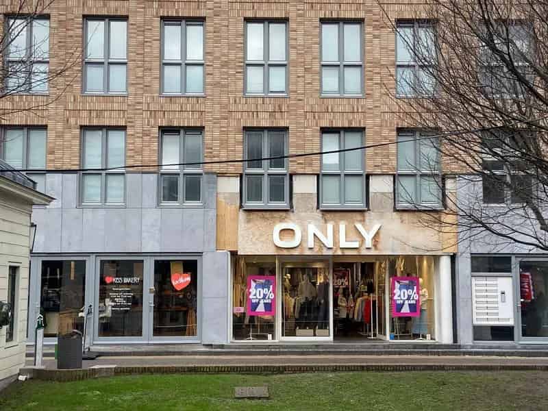 Winkelruimte te Huur Zaandam Centrum 250m2 A1 Locatie