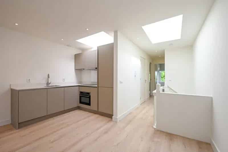 Rotterdam Nieuwe Westen 4 Kamer Appartement 81m2 gerenoveerd