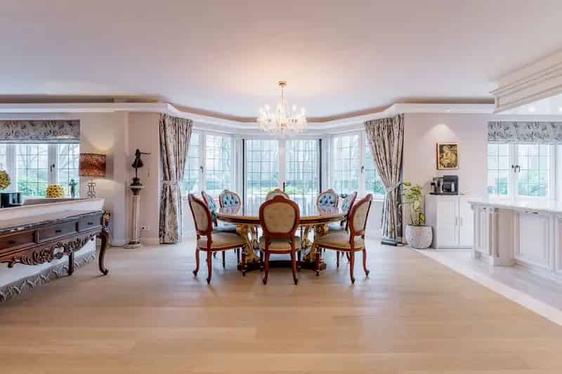 Luxe Appartement 306m² Blaricum Wellness Parktuin 2 Parkplaatsen
