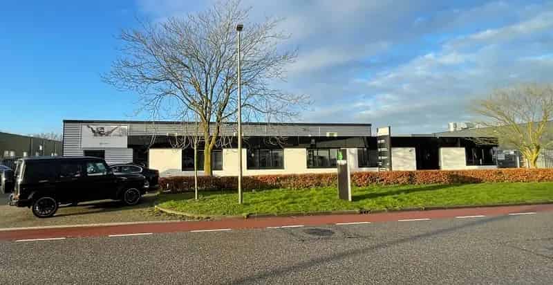 Bedrijfshal Zwolle te Huur Marsweg 1800m²