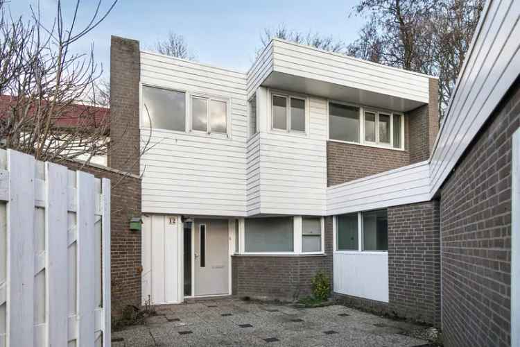 Ruime Eindwoning met Garage in Emmeloord