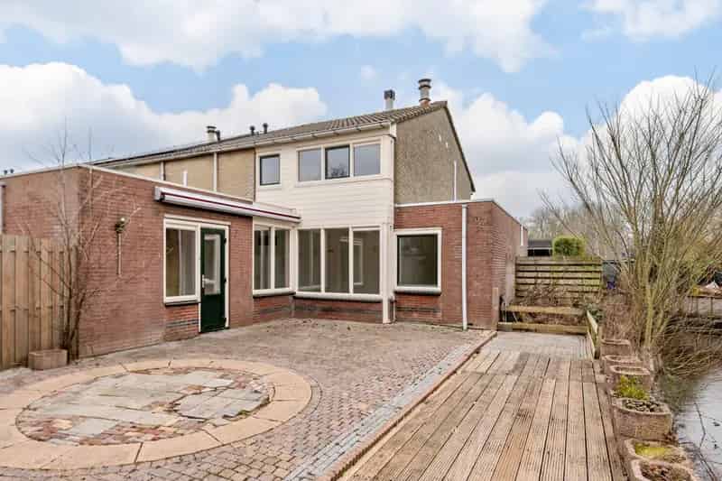 Huis te koop Purmerend: Ruime Hoekwoning met Tuin