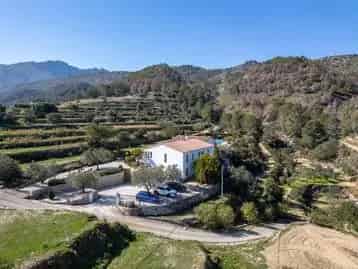 Te Koop Ruime Comfortabele Finca Costa Blanca 10 slaapkamers 6 badkamers