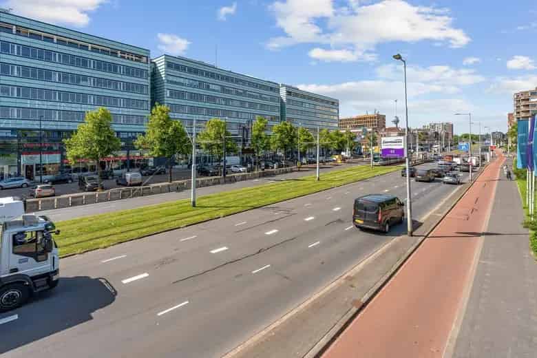 170-1828 m2 Kantoorruimte te Huur Rotterdam