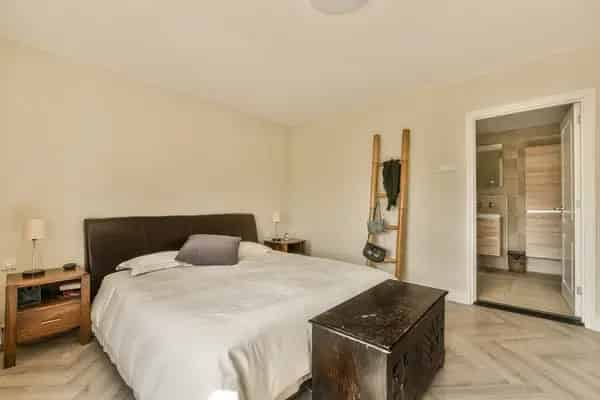 Te Huur: Ruime Villa Den Haag 8 slaapkamers 3 badkamers