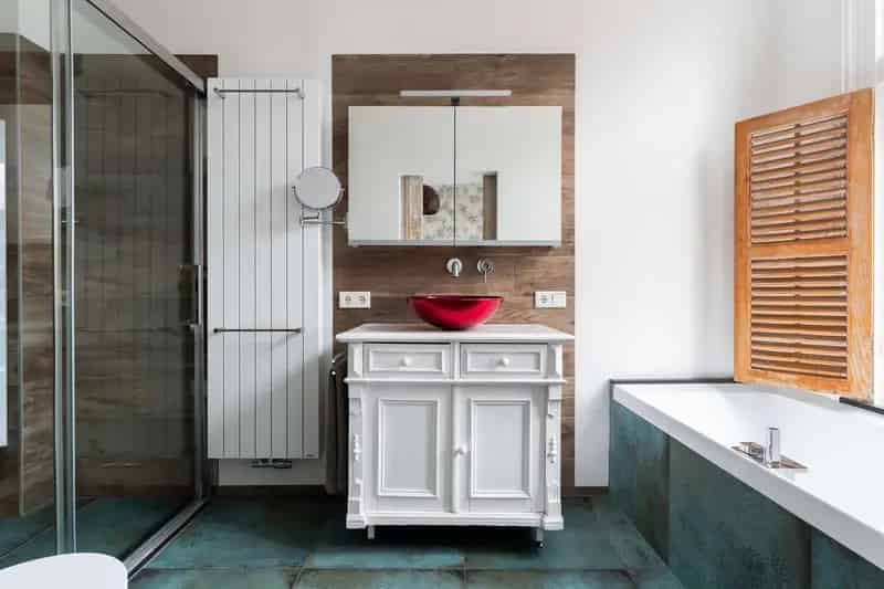 Huis te koop Nijmegen Oost: Charmante woning met moderne keuken en luxe badkamer