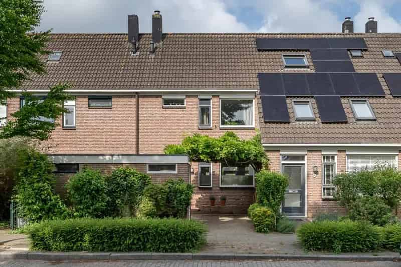 4 Slaapkamer Middenwoning Zonnige Tuin De Spellewaard