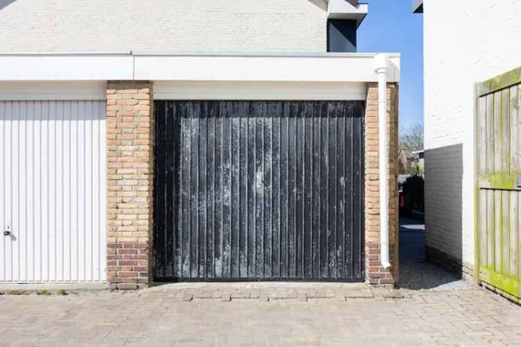 5 Slaapkamers Royale Gezinswoning Garagebox Sneek