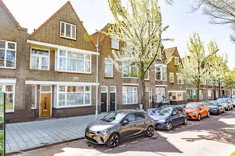 Ruim jaren 30 huis Vlissingen 189m2 5 slaapkamers 2 badkamers