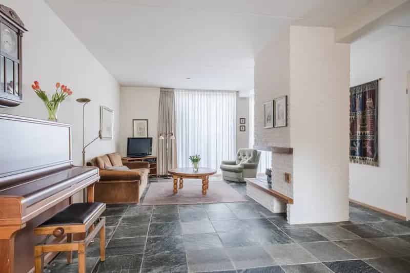 Tweekapper te Koop Kienehoef 4 slaapkamers Garage Tuin