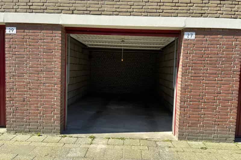 Garagebox Rotterdam IJsselmonde 19m2 Eeuwigdurend Zelfgebruik