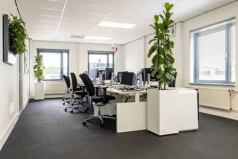 Kantoorruimte te huur Breda 310m²  - Modern - Parkeerplaatsen