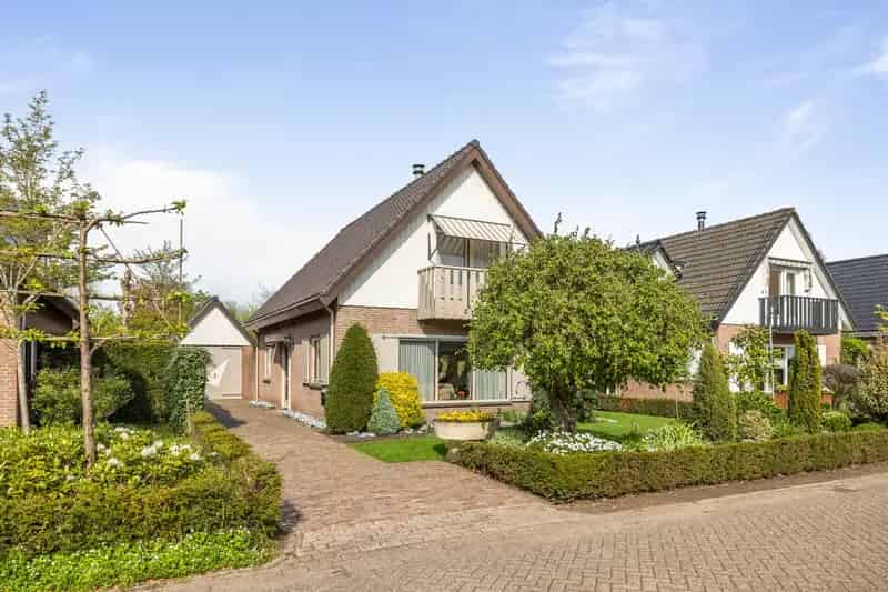 Huis te koop Twello: Ruime woning met moderne voorzieningen