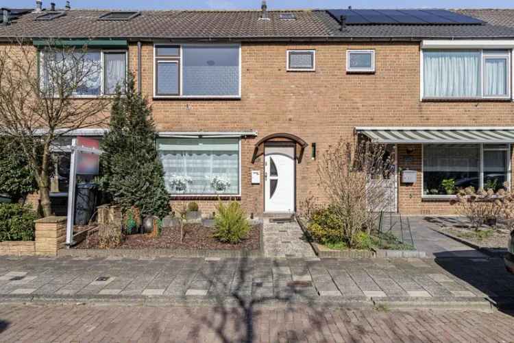 Huis Te Koop , 25, Van der Trappenstraat, Honselersdijk, Zuid-Holland