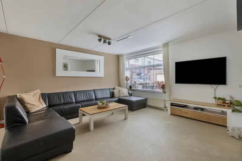 5 Slaapkamers Ruime gezinswoning Moderne Keuken Tilburg