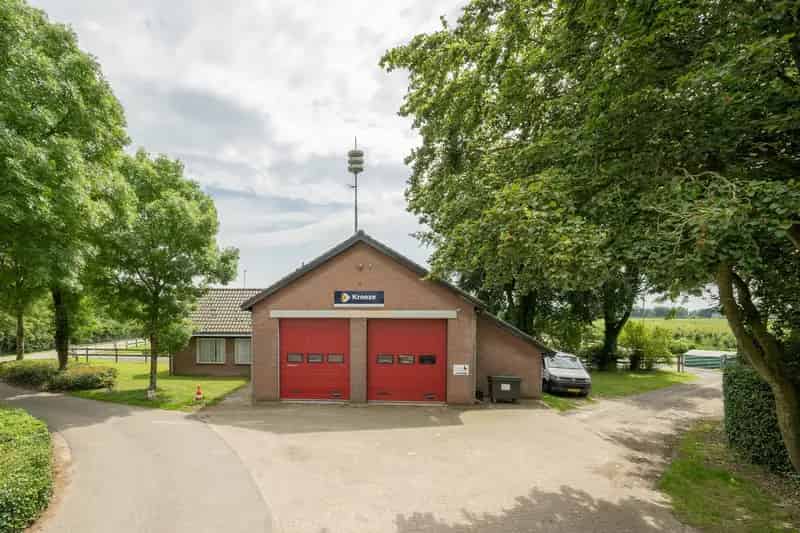 Bedrijfshal te koop Beesd - Kantoor en bedrijfsruimte