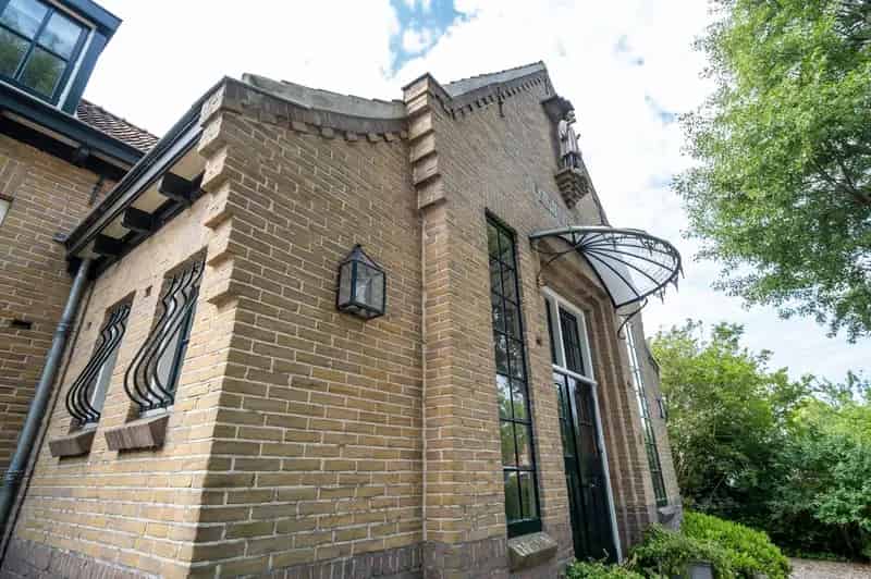 Gemeentelijk Monument Vinkeveen Ruime woning 3 slaapkamers 2 badkamers