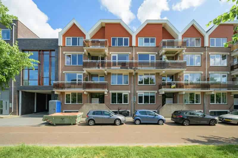 3-kamer appartement Breda: Singel gelegen, balkon, parkeerplaats
