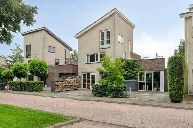 Huis te koop: Waterland 33 8245 GG Lelystad | Funda