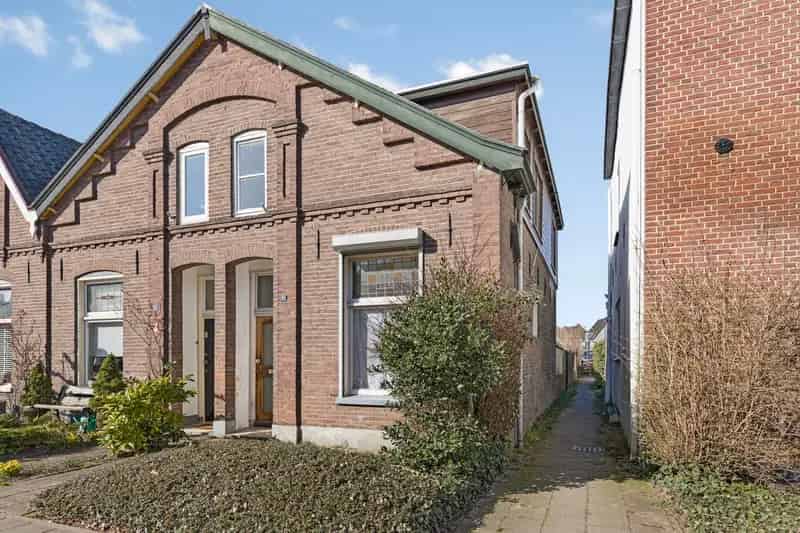 Gemeentelijk Monument Doesburg: Karakteristieke Eindwoning te Moderniseren