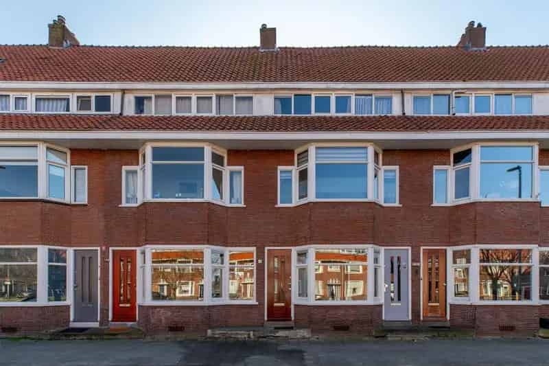 Ruime Jaren 30 Benedenwoning Overschie Royale Tuin