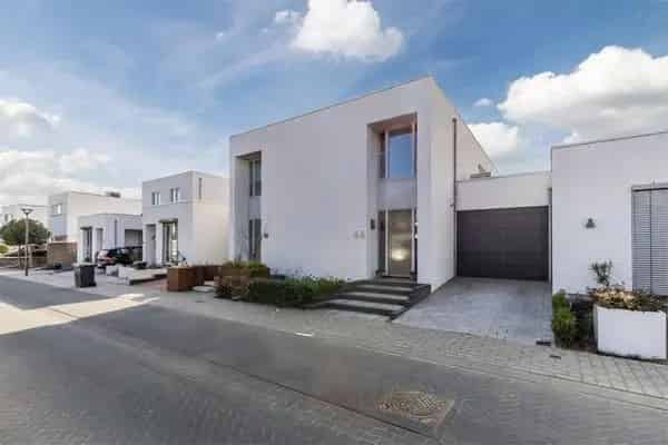 Luxe geschakelde woning te Oolderveste met uitzicht op Oolderplas