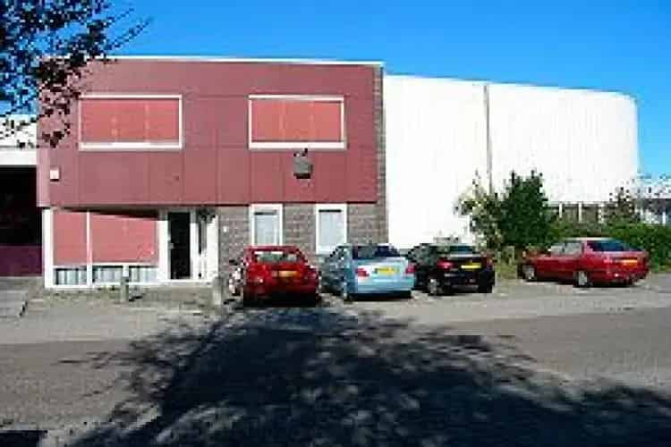 Kantoorruimte Woerden 190m2  Parkeerplaatsen Vergaderruimtes