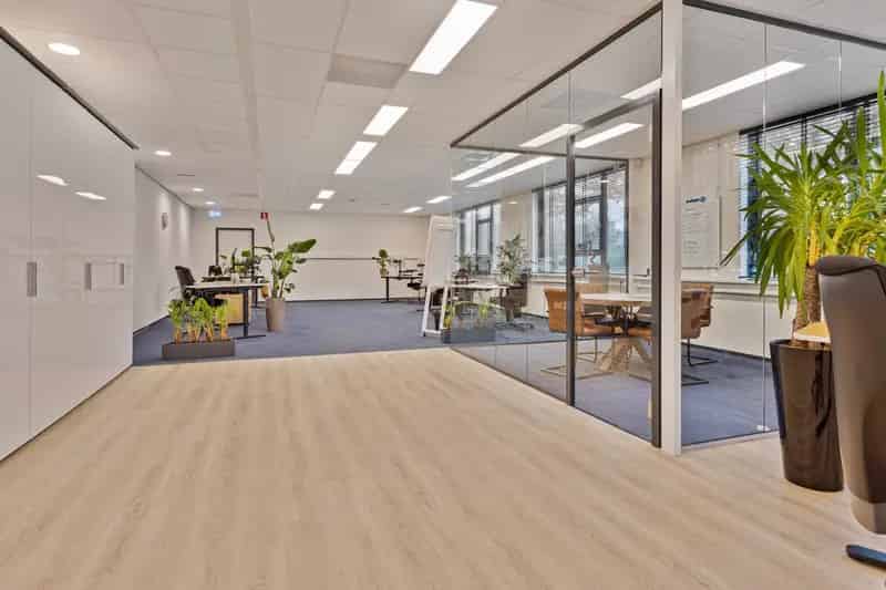 Kantoorruimte te huur Veenendaal 329m²