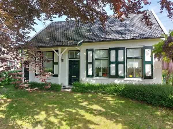 Vrijstaande woning Burgh-Haamstede 1005m2 tuin Gastenverblijf