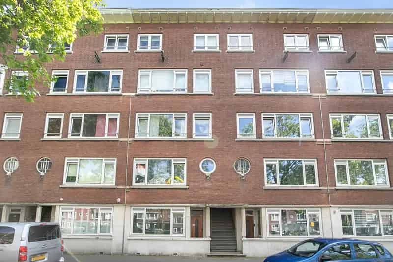 2 Kamer Appartement Rotterdam - Te renoveren